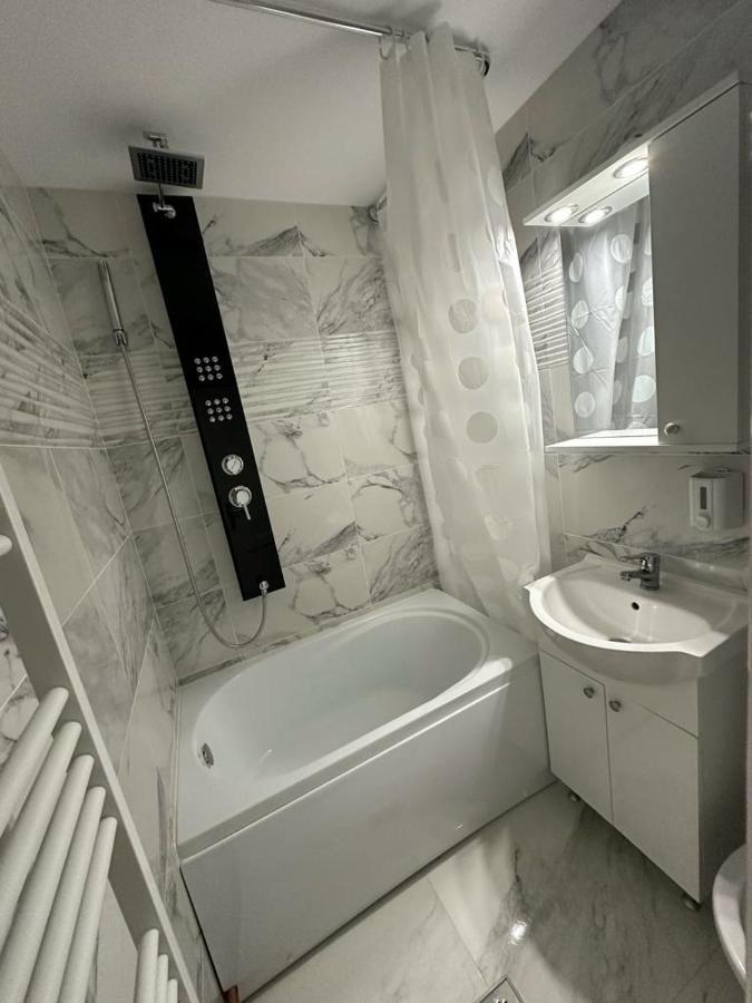Pensiunea Floro Întorsura Buzăului Extérieur photo