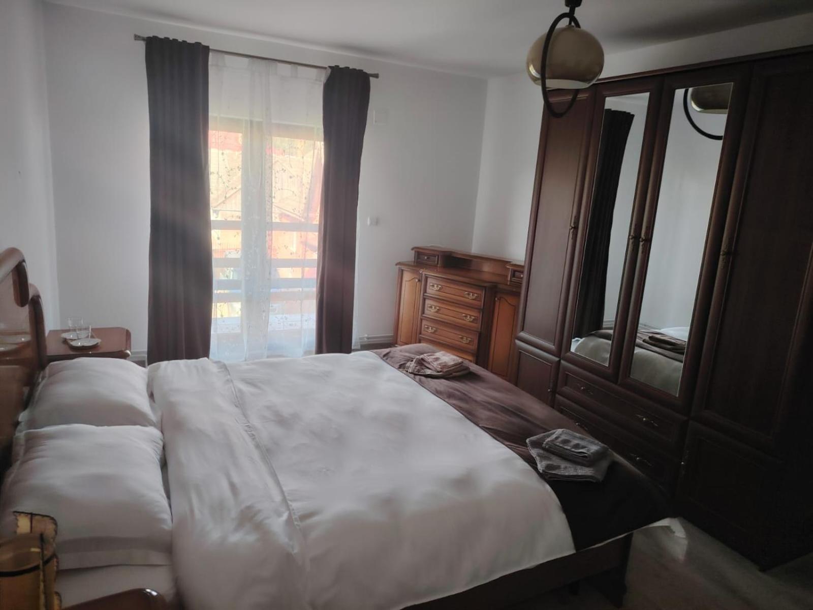 Pensiunea Floro Întorsura Buzăului Extérieur photo